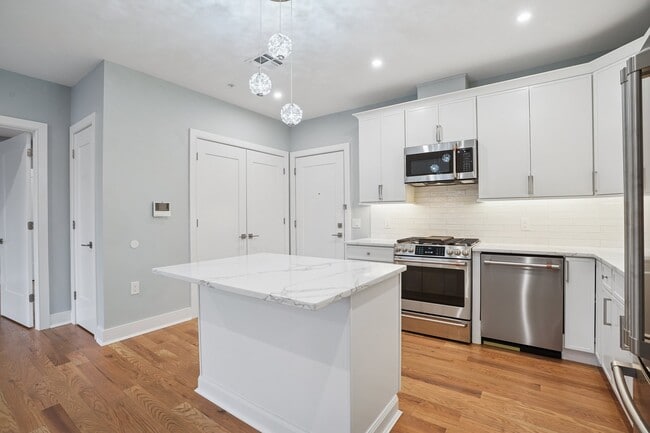 106 Montgomery St unit 1B, Bloomfield, NJ 07003 - photo 2