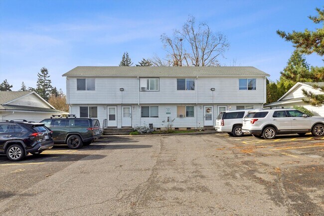 Lincoln Court, Portland, OR 97233 - photo 5