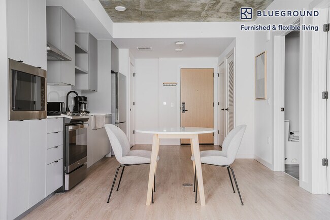 3030 Potomac Ave unit FL3-ID1018, Arlington, VA 22202 - photo 7