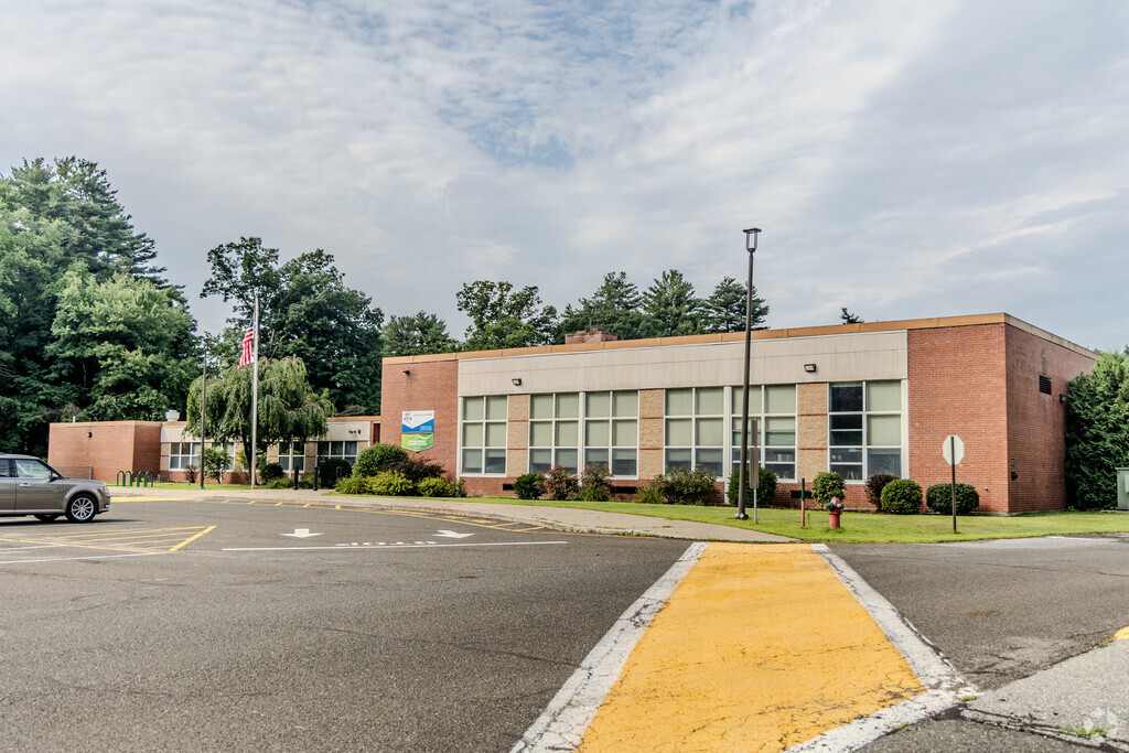 Stony Hill School is located in Wilbraham, MA.