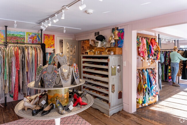This or That Vintage has an amazing assortment in North Salem.