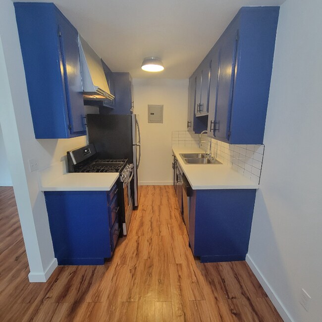 125 S Ave 53 unit 35, Los Angeles, CA 90042 - photo 5