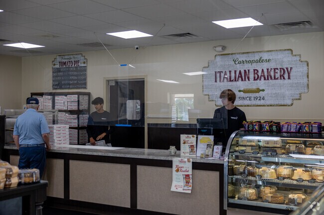 Italian bread, gourmet cakes, and sweet treats in Audubon can be found at Corropolese.