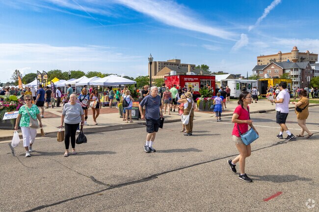 Kenosha locals enjoy the Kenosha HarborMarket in Downtown Kenosha on Saturdays.