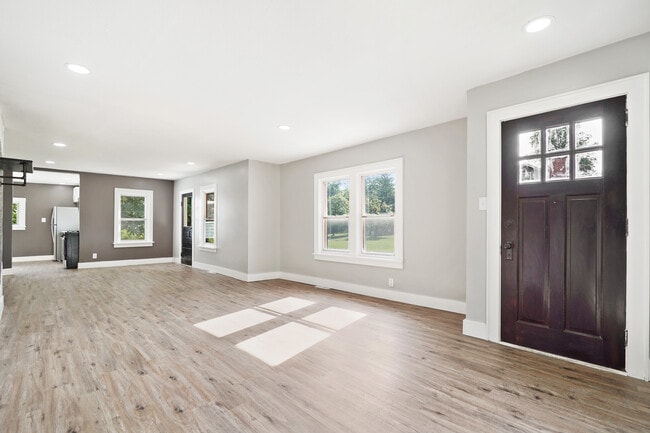 1750 Brodhead Rd, Coraopolis, PA 15108 - photo 4