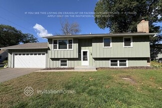 707 S Shore Dr, Forest Lake, MN 55025