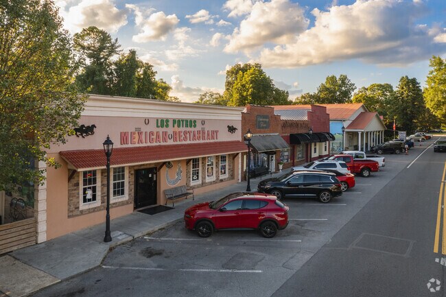 Top-rated restaurant Los Potros serves up authentic Mexican dishes for Chickamauga residents.