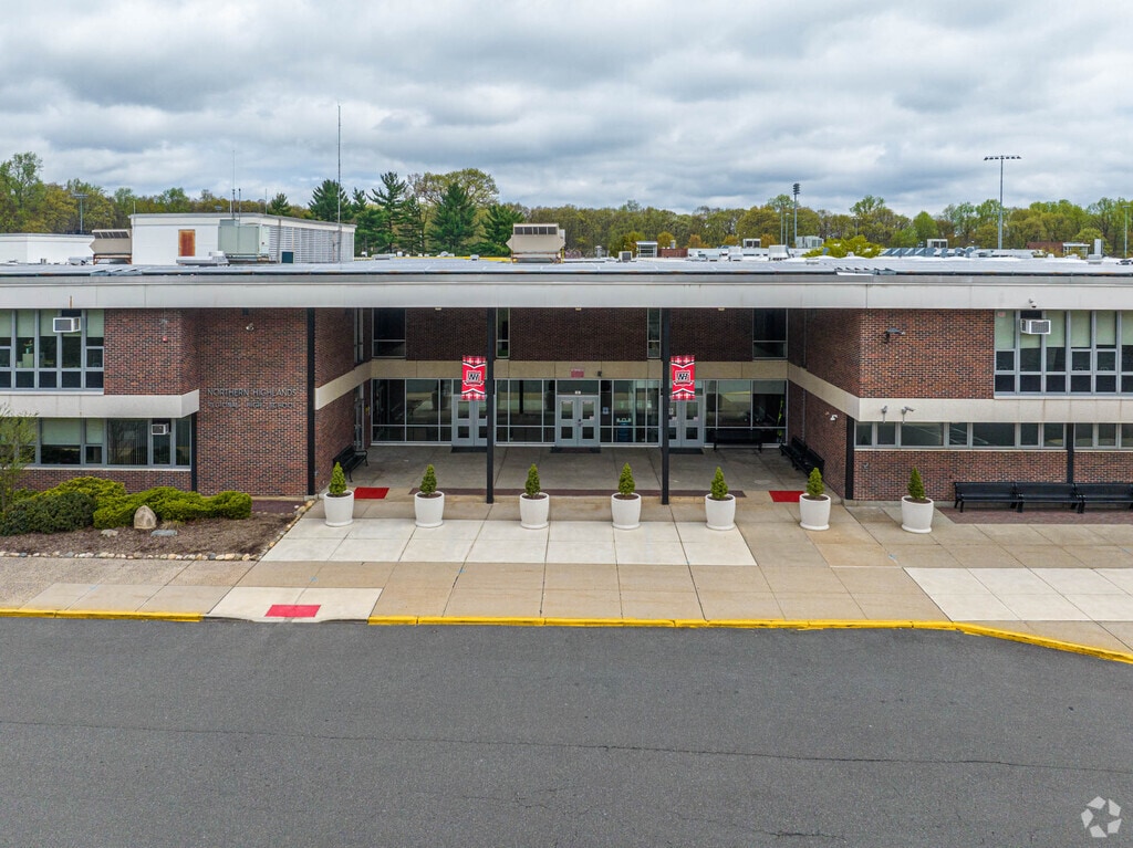 Northern Highlands High School serves students living in Allendale.