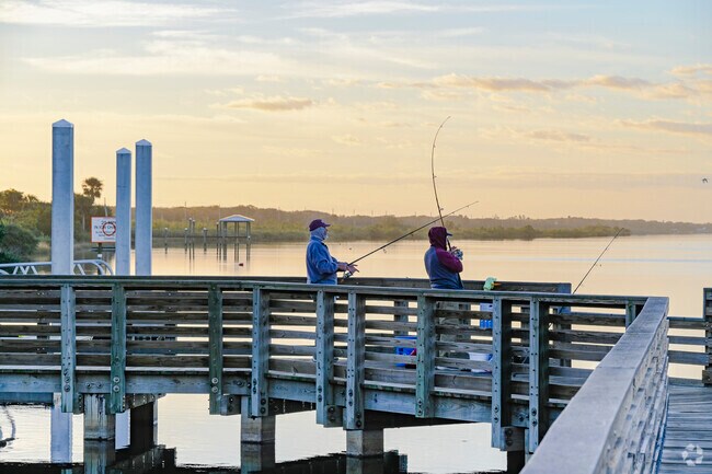 From sunrise to sunset you can find locals fishing off the dock at Highbridge Park.