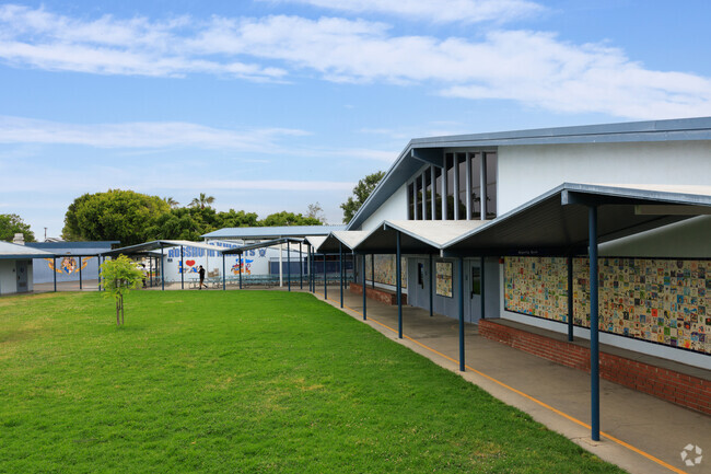 A cheerful main building awaits students at Rossmoor Elementary School in Rossmoor, CA.