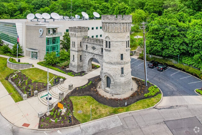 Elsinore Arch near Walnut Hills is on the National Register of Historic Places.