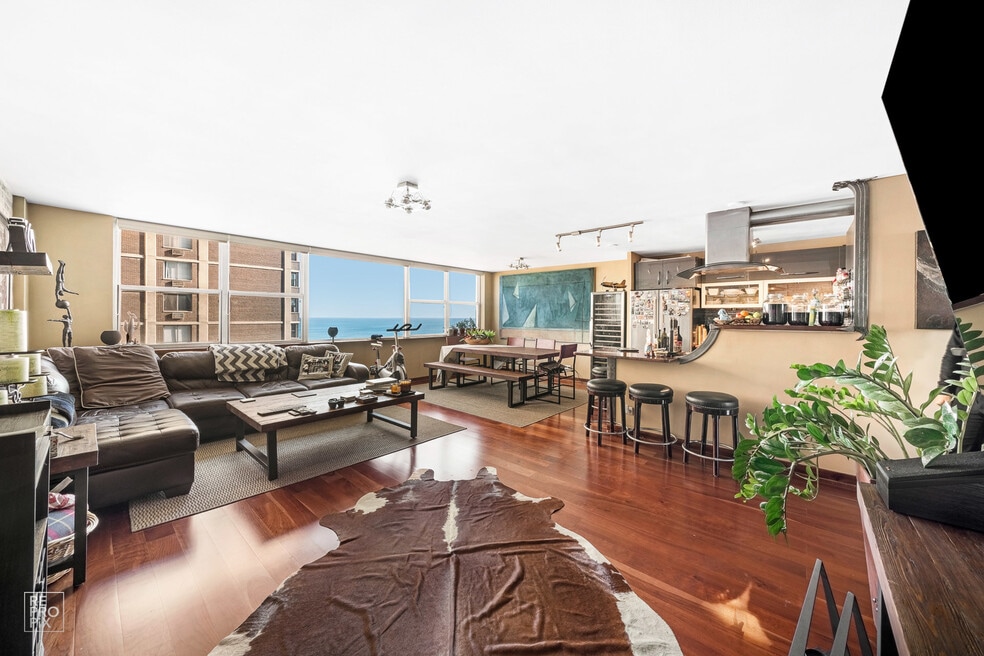 Shoreline Towers Condominiums unit 15O, Chicago, IL 60660 - photo 1