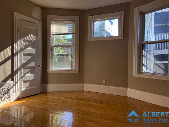 1 Parker Hill Terrace unit 1, Roxbury Crossing, MA 02120 - photo 5
