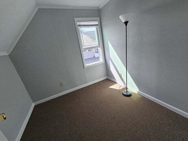 120 North St unit . 2, Burlington, VT 05401 - photo 6