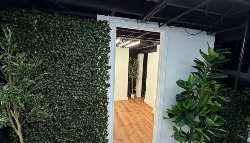 82 W Broadway unit Room A, Derry, NH 03038 - photo 1