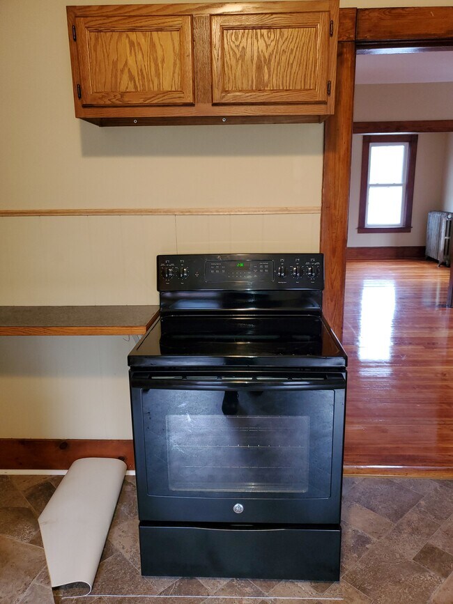 14 Bardwell St unit 2, South Hadley, MA 01075 - photo 7