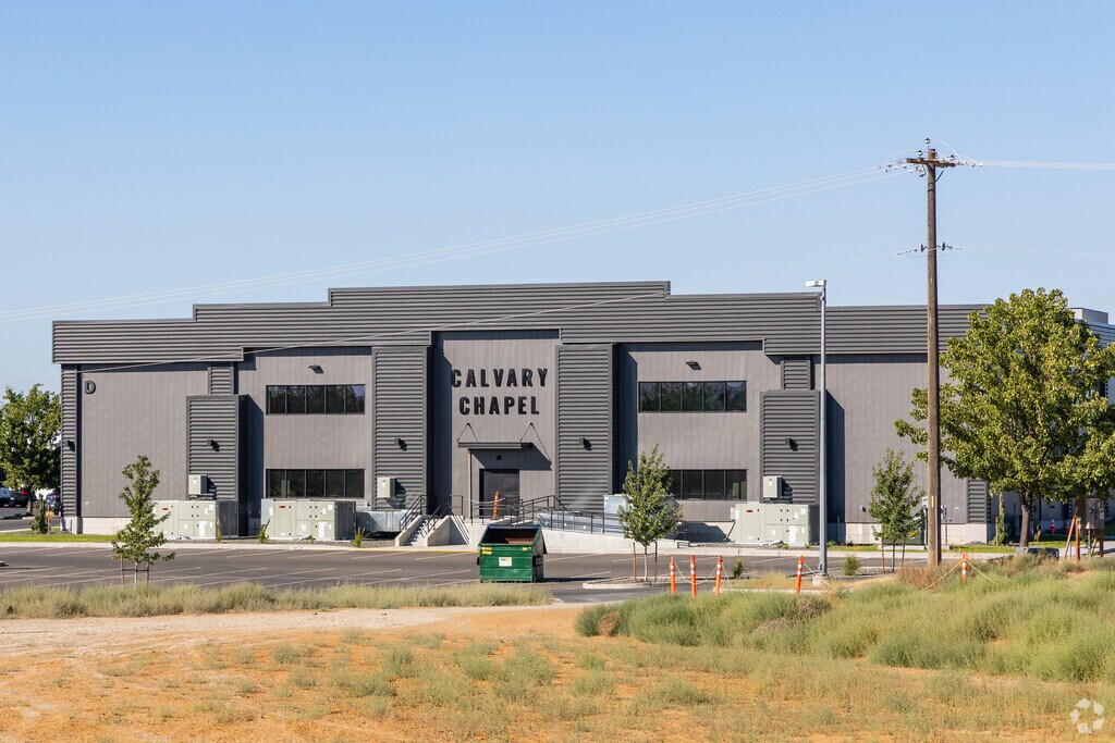 Calvary Christian School serves the Kennewick area.