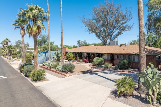 Homes in Peter Howell run wide in style, with red brick ranchers being the most common.