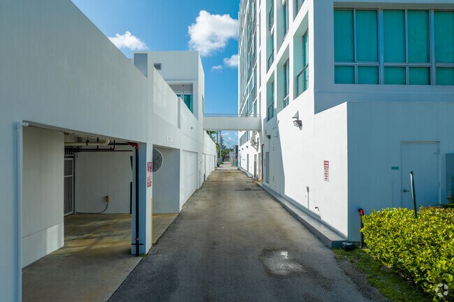 American Worldwide Academy has convenient aerial bridge connecting it to the parking lot.