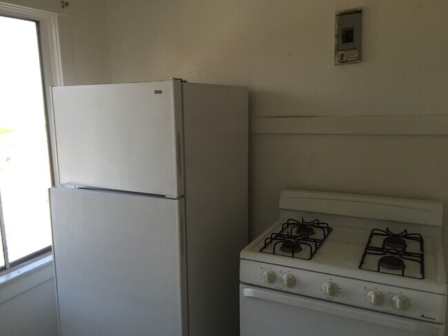 1411 W 3rd St unit 2, Los Angeles, CA 90017 - photo 4