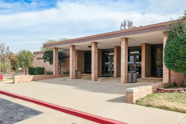 There are many beautiful trees at the Overholser Elementary campus.