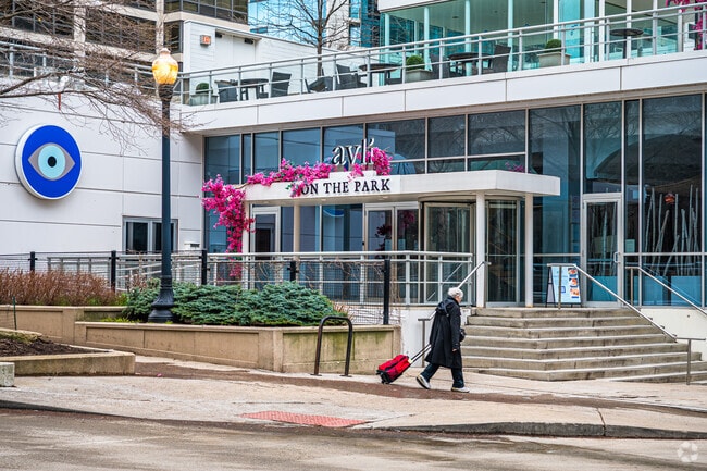 Avli by the Park is a Greek restaurant in the New East Side neighborhood.