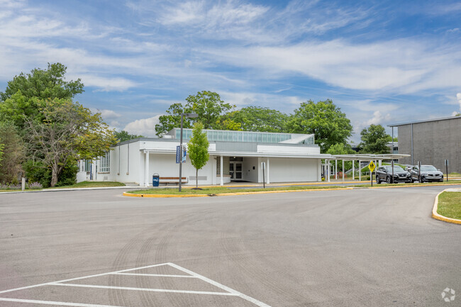 Cincinnati Country Day School is a private, college preparatory school in Indian Hill.
