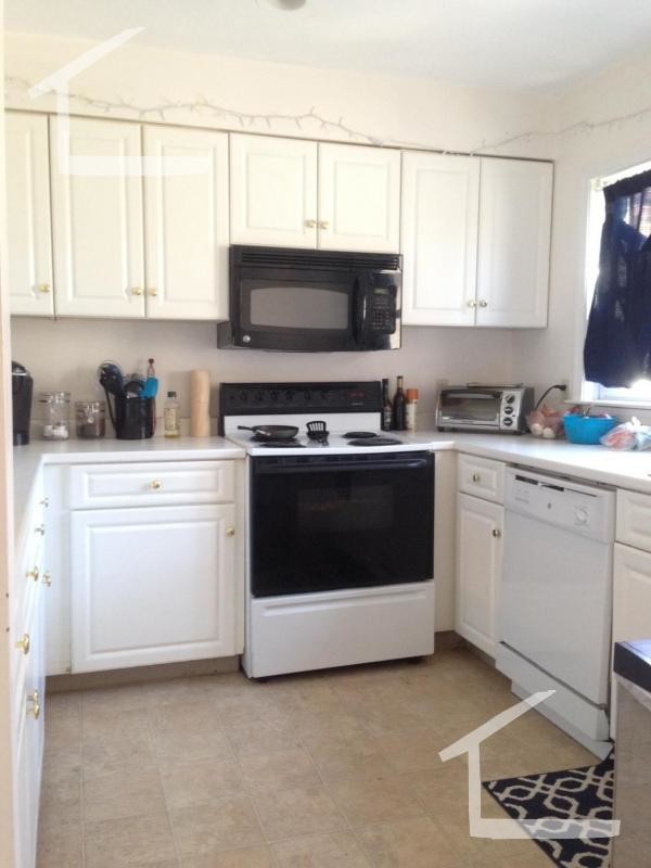 8 Glencoe St unit 3, Brighton, MA 02135 - photo 1