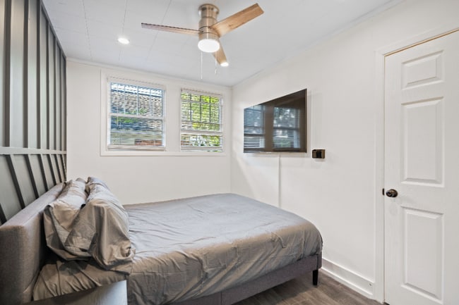 2009 W Dekle Ave unit 2, Tampa, FL 33606 - photo 4