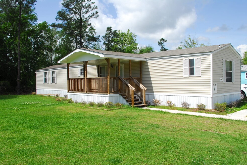 14054 Mays Rd, Gulfport, MS 39503 - photo 1