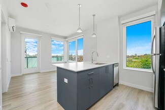 650 N May St, Chicago, IL 60642