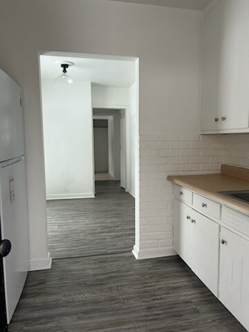 24 Goodrich Ave, Hillsdale, MI 49242 - photo 6