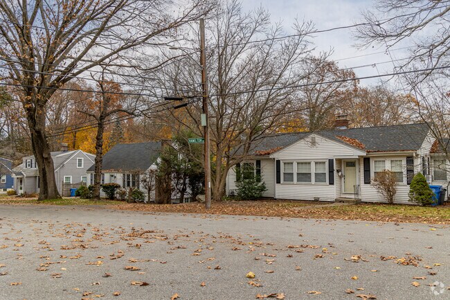 Homes in Cedarwood include cape cod style with driveways.
