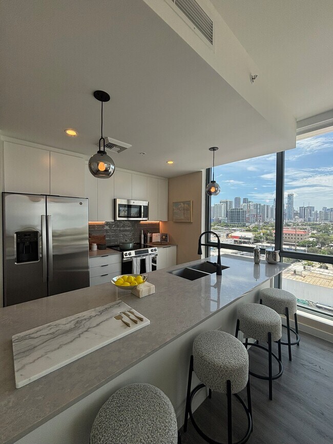 1994 NW 1st Place unit B6, Miami, FL 33136 - photo 4