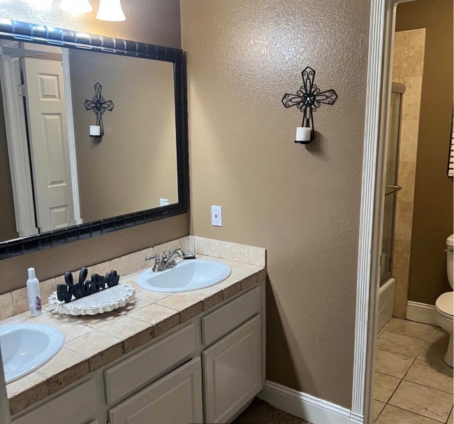 5712 Peter Wilks Ct, Corona, CA 92880 - photo 6