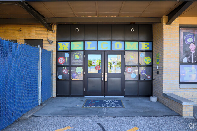 L'Ouverture Computer Technology Magnet Elementary School