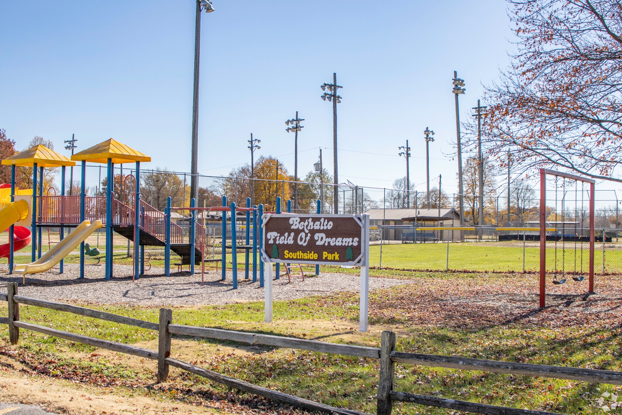 About Fruit/Maple/Carpenter Schools, Demographics, Things to Do