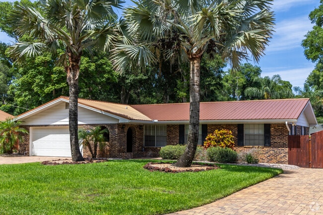 Find home in the brick homes of St Augustine South Shores.