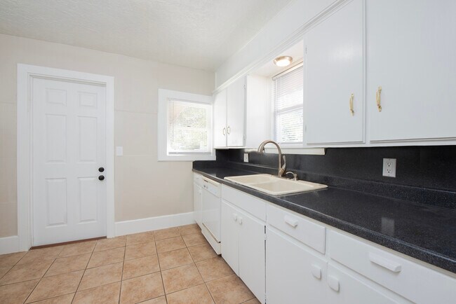 422 E Eufaula St, Norman, OK 73071 - photo 7