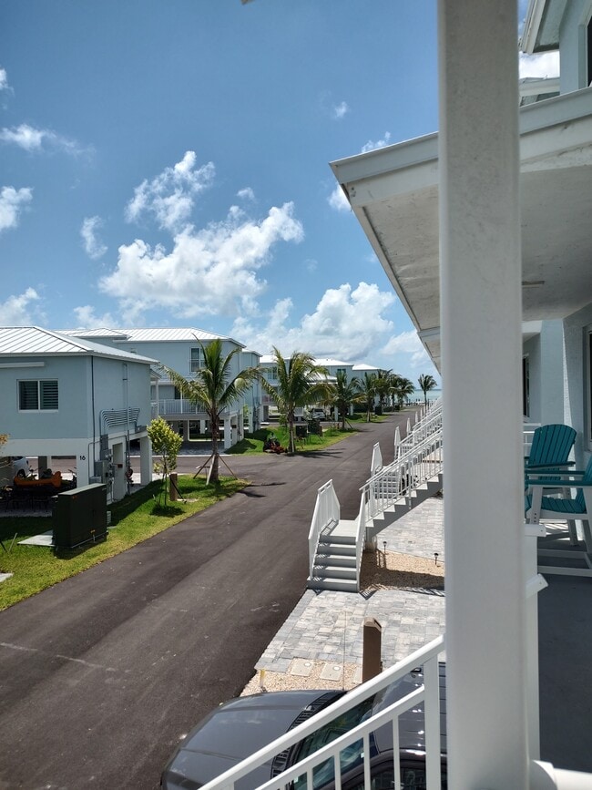 10877 Overseas Hwy unit 30, Marathon, FL 33050 - photo 2