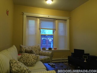 208 Winthrop Rd Unit 31, Brookline, MA 02445