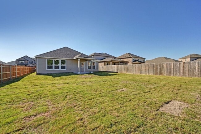 4649 Teverola Dr, Round Rock, TX 78665 - photo 4