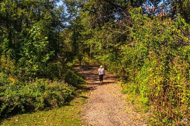 Sappington residents can walk a mile of trail in Claire Gempp-Davidson.