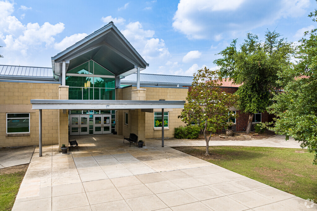 Ashley Elementary School, Frisco TX Rankings & Reviews - Homes.com