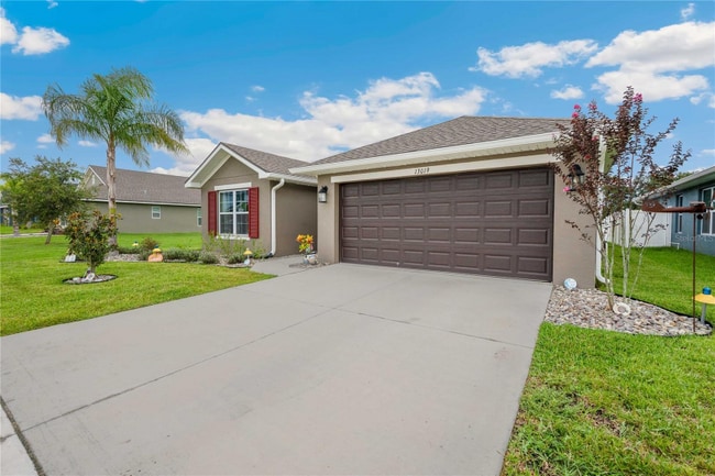 13019 Ogden Glade Rd, Dade City, FL 33525 - photo 2