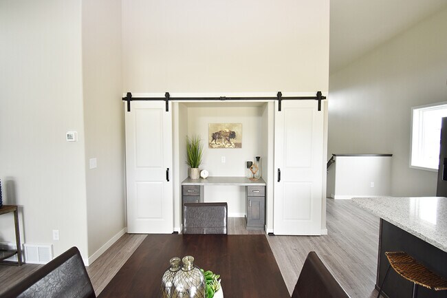 5816 James Dr W unit 37410338, West Fargo, ND 58078 - photo 2