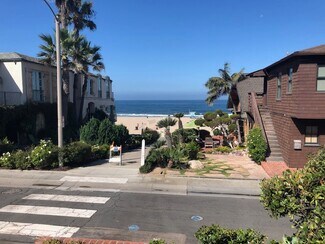 114 4th Plaza Unit Henry Fella, Manhattan Beach, CA 90266