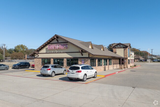 Van Alstyne offers casual and upscale dining.