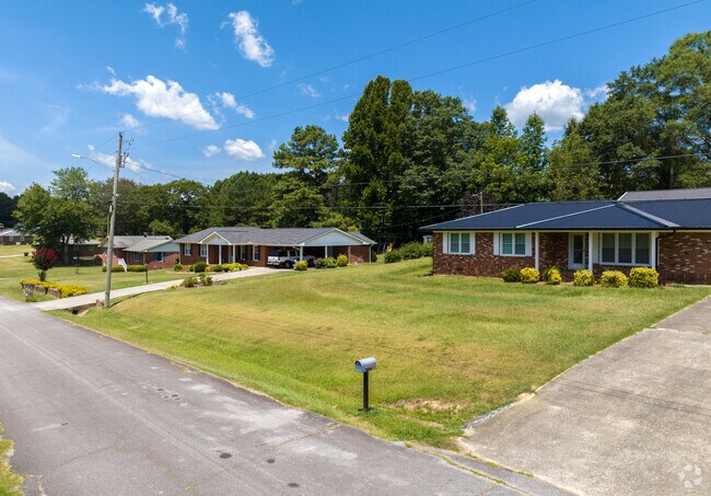 You will find ranch style home neighborhoods in Whitesburg that have long driveways.
