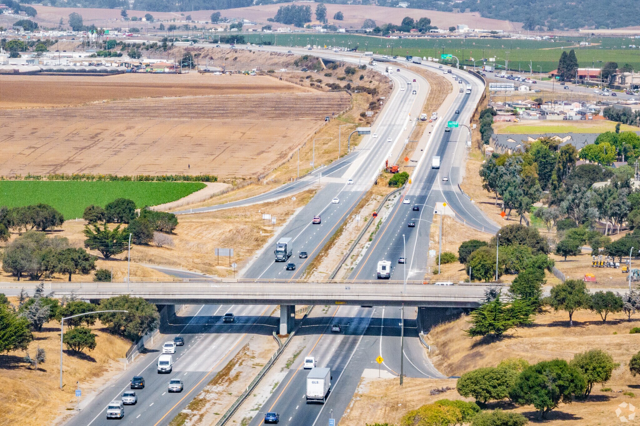 In Northridge, Salinas, CA highway 101 takes you north and south.